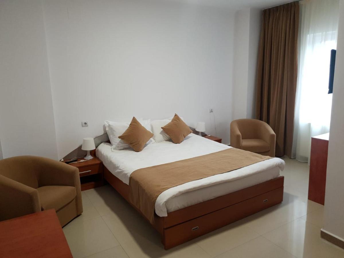 Hotel Top Central Бухарест Экстерьер фото