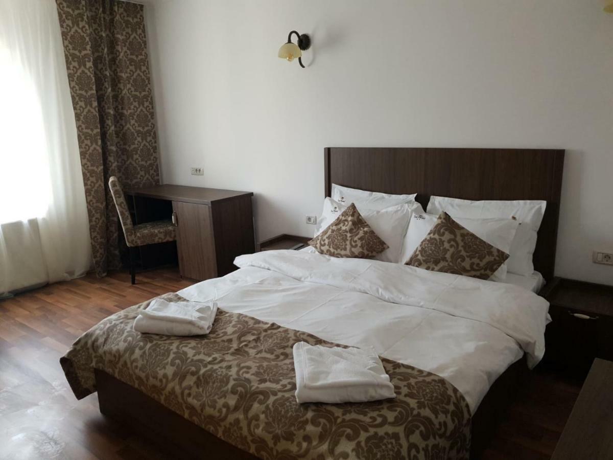 Hotel Top Central Бухарест Экстерьер фото